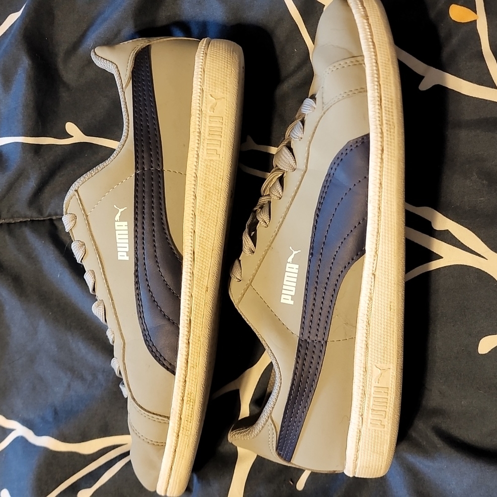 Puma Sneakers